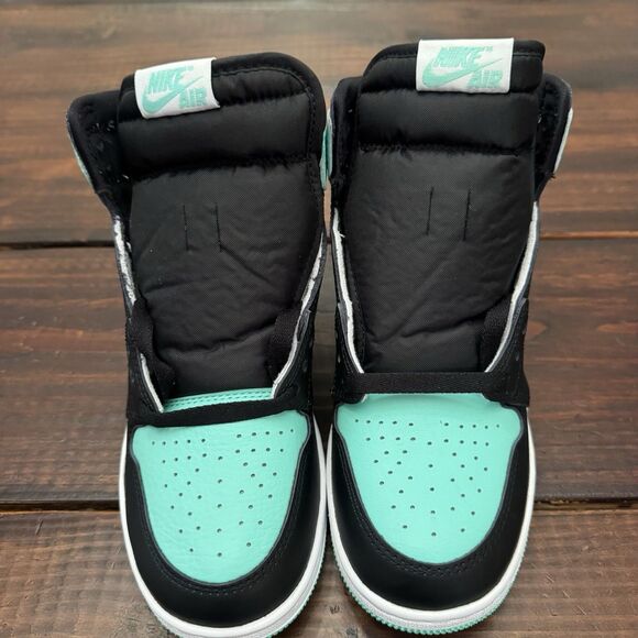 Air Jordan 1 Retro High OG Green Glow Shoes - Picture 5 of 8